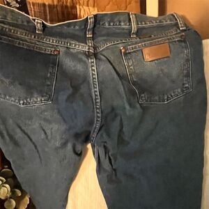 Wrangler Men's 38x32‎ Blue Classic Cowboy Cut Straight Jeans